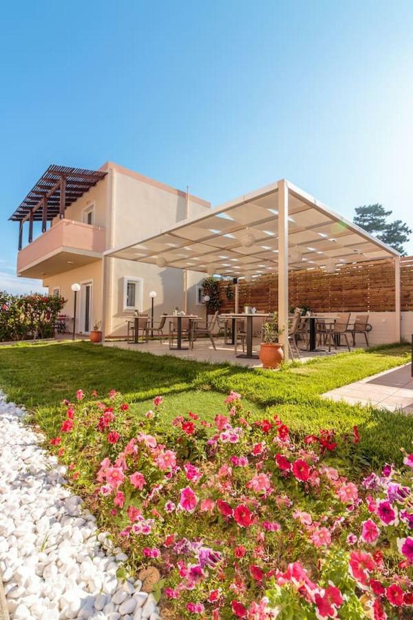 Apartmán Charming And Comfy House Agia Marina Exteriér fotografie